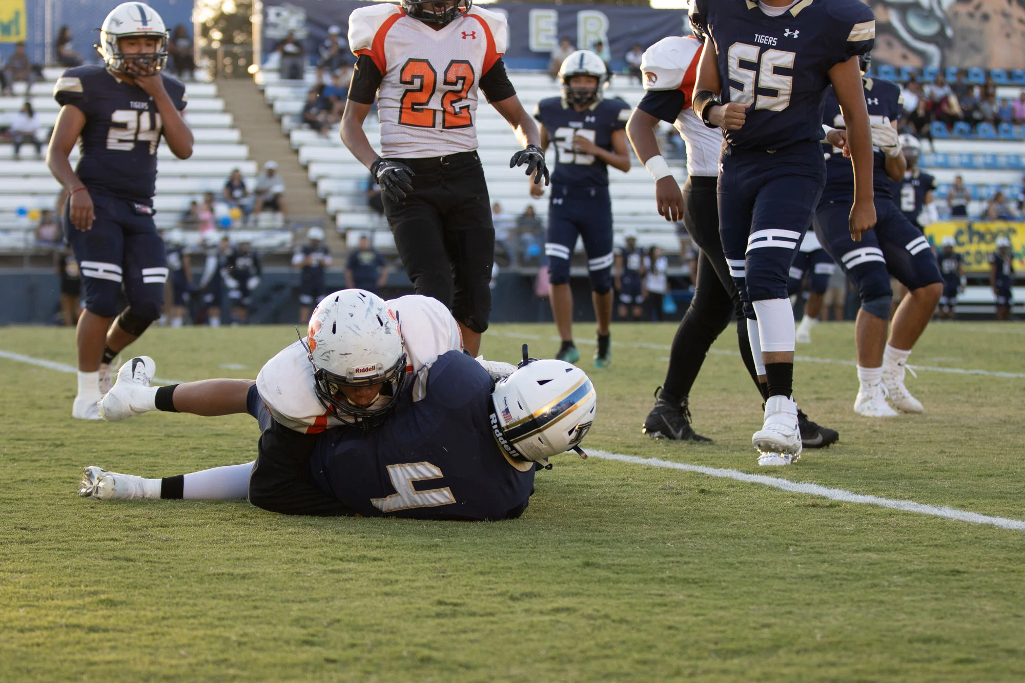 20190927_FootballJV_Delano_126.jpg