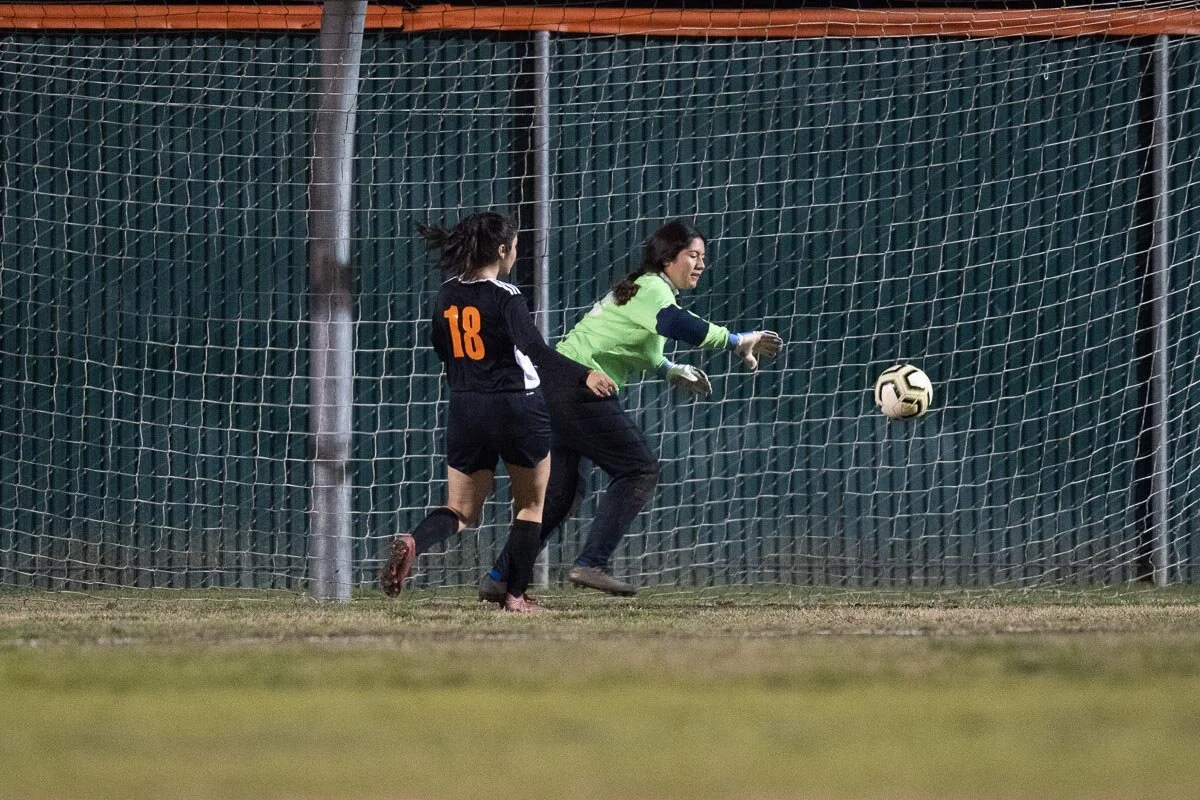 20200110_SoccerGirlsJV_Taft_148.jpg
