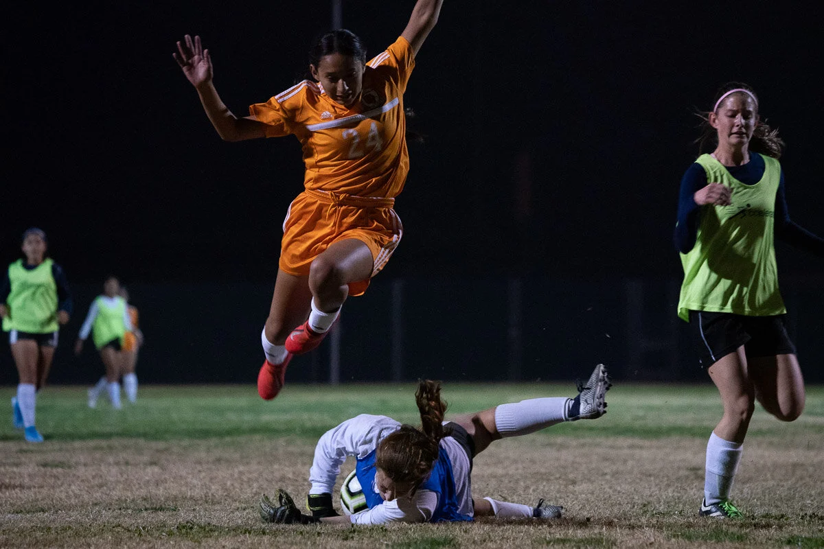 20191112_SoccerGirlsVAR_BHS_Scrimmage_053.jpg