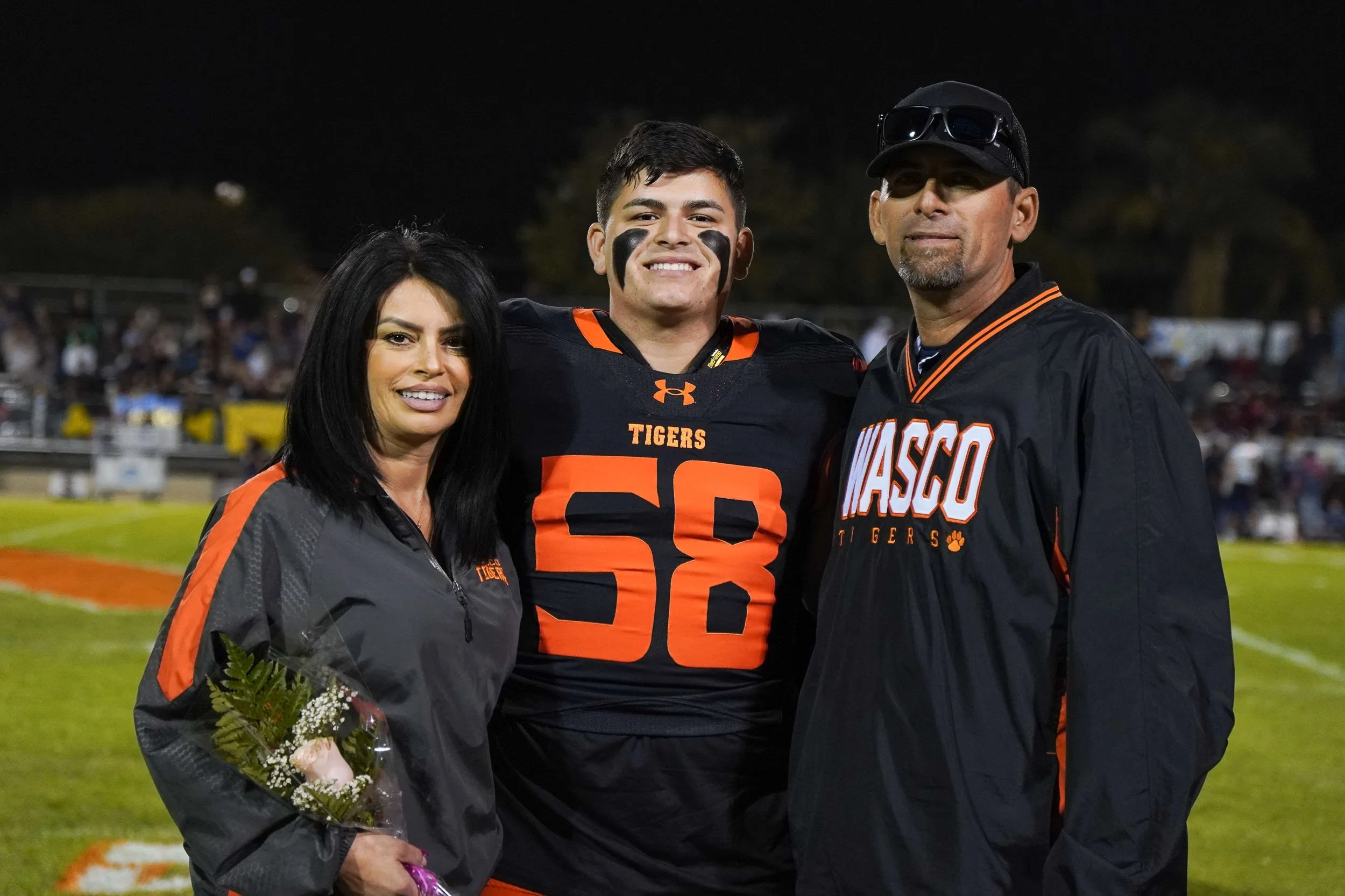 20221028_WascoShafterGame_SeniorNight_021.jpg