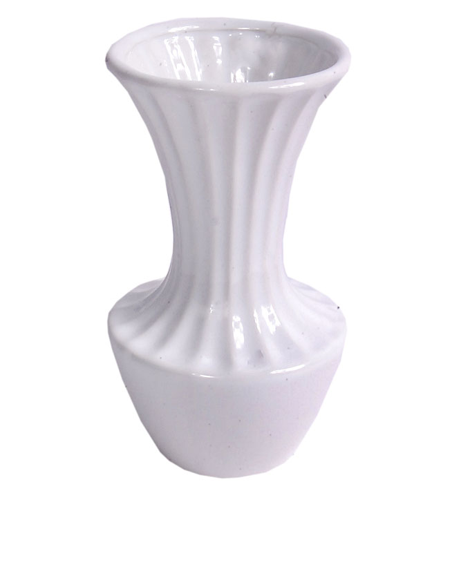 new malie white ceramic vase - 17cm n3,000