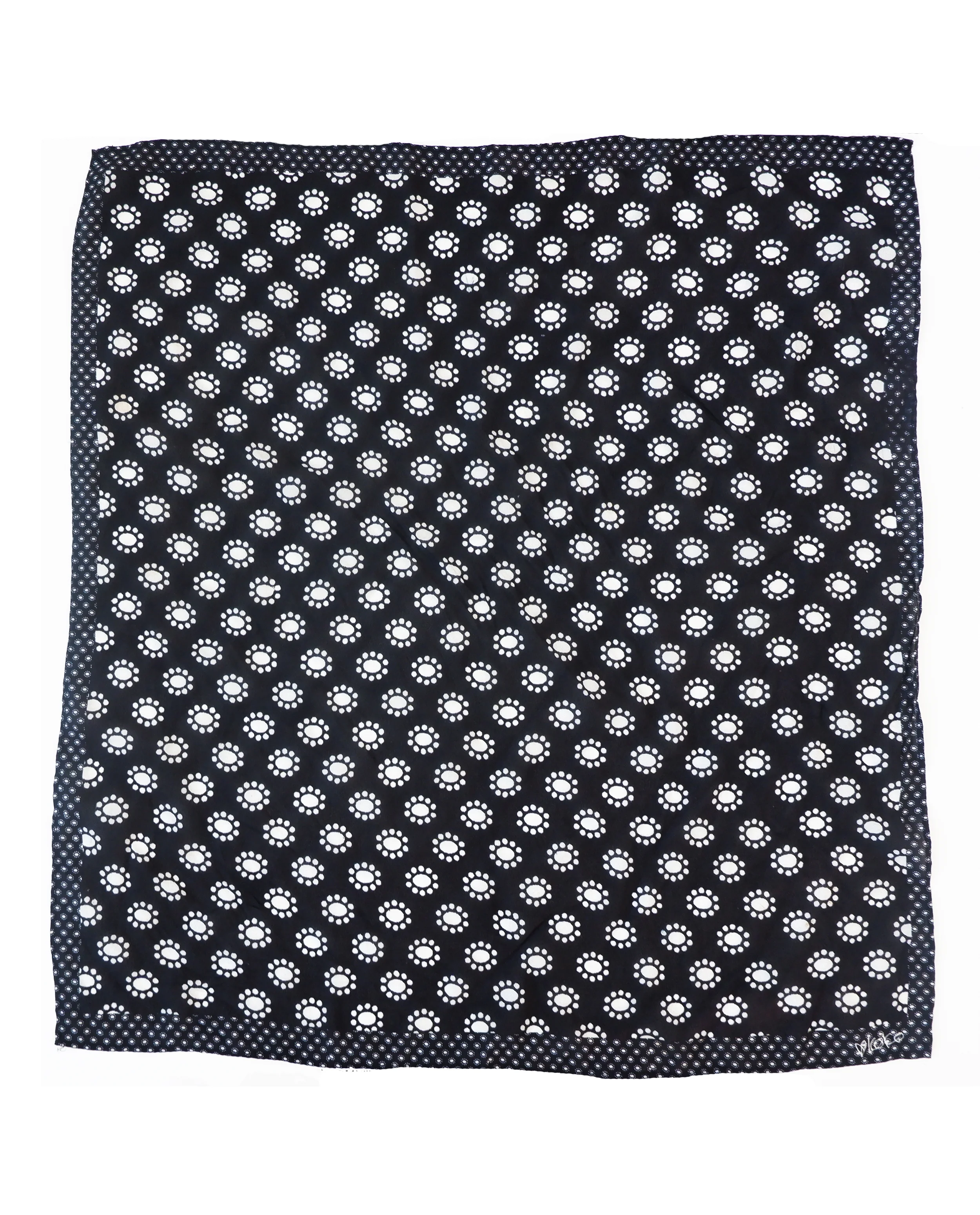 KOKO CELESTE BW SCARF DSCF05281.jpg
