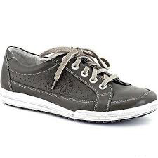 grey+sneakers-2.jpg