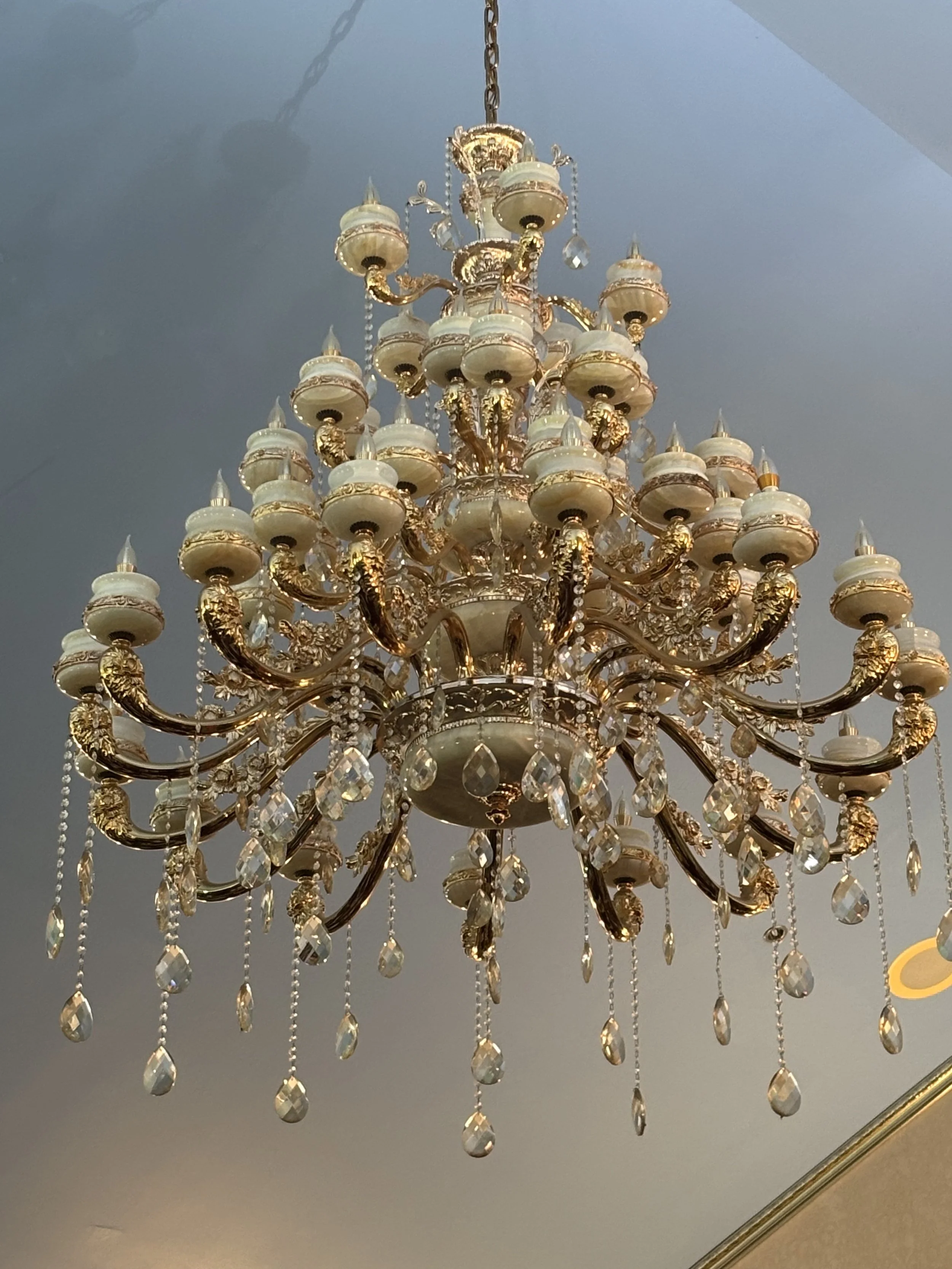 amazing chandelier at Camden Island