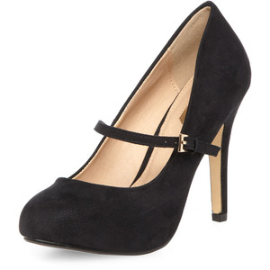 A style you know Mom will approve of. ( credit .)