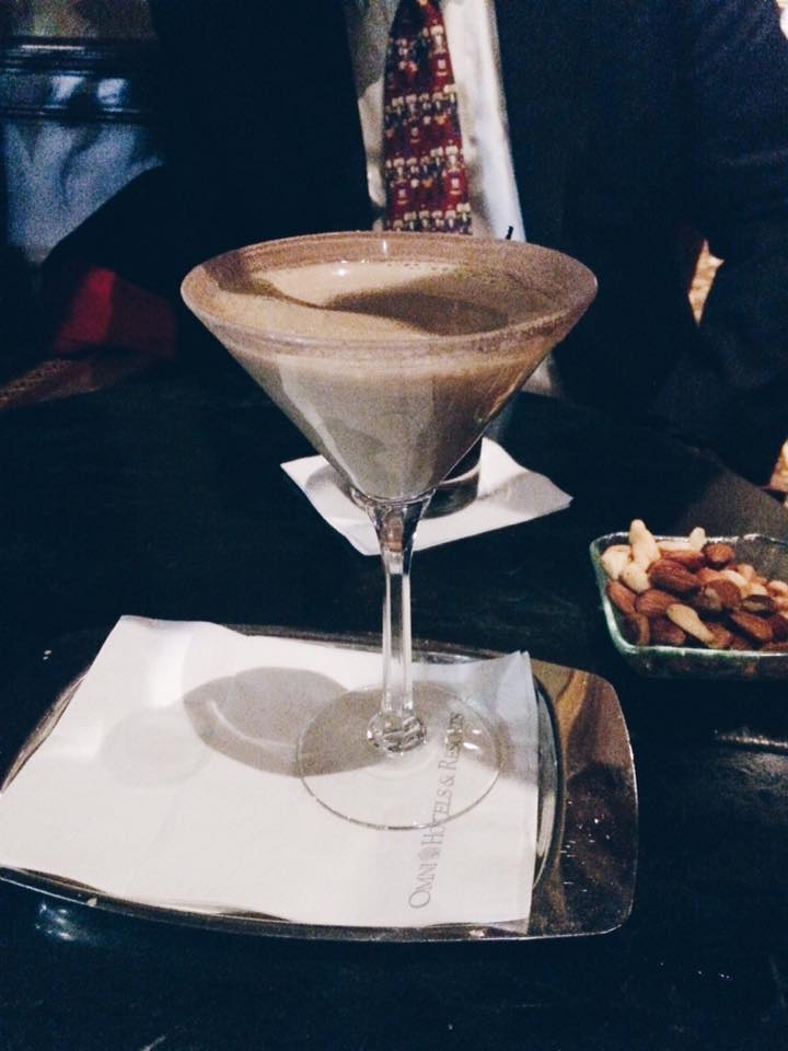 Hotel bars are kinda my thing.
