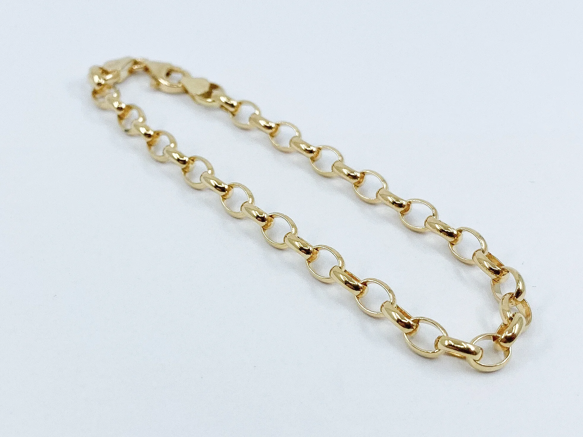 10D712C0-3AD0-41A6-8D20-57C4D2D6284F