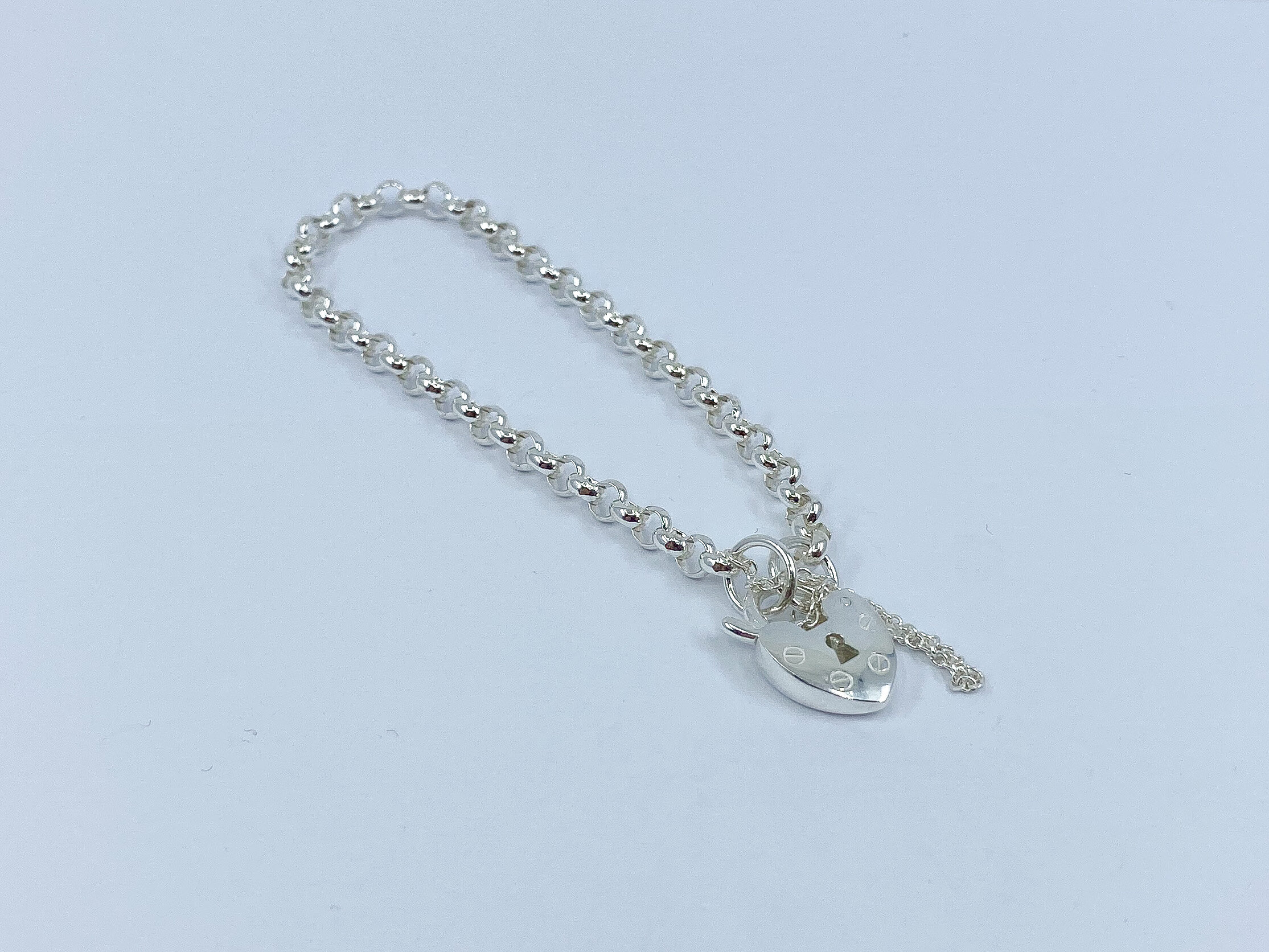 7E705F6E-FD23-468B-A814-304588590ED4