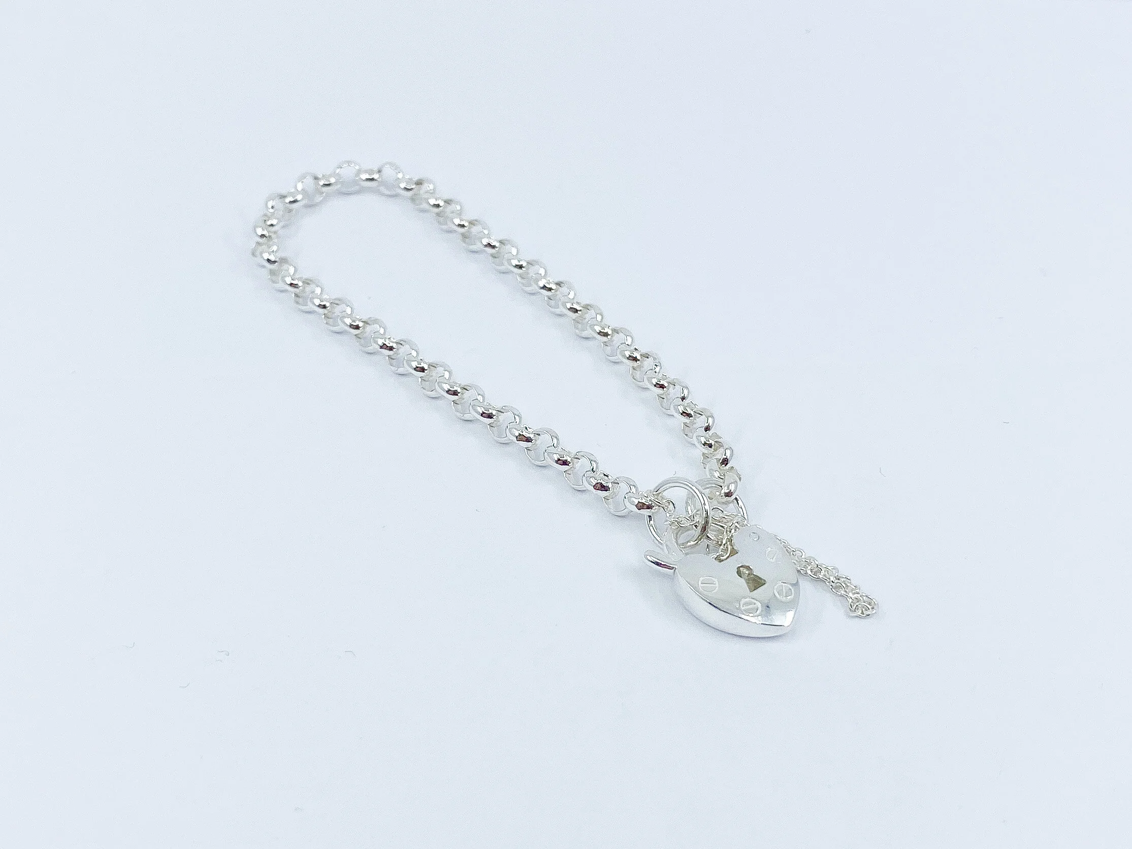 CD370DF3-AFC9-4823-A9E2-A3816EEDBDB6