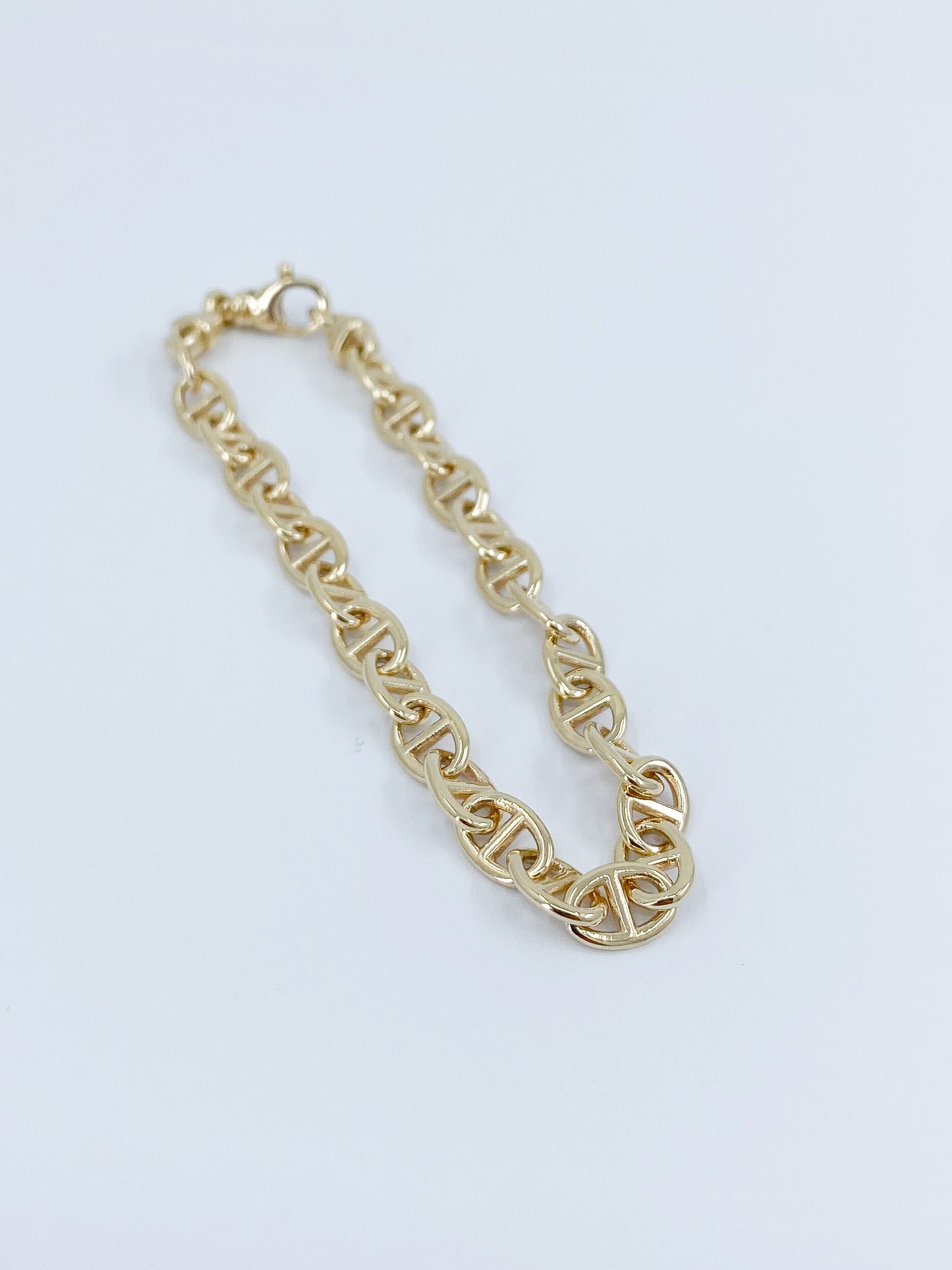 98E463E0-86A2-48C8-BCA9-F5CFB369A5A0