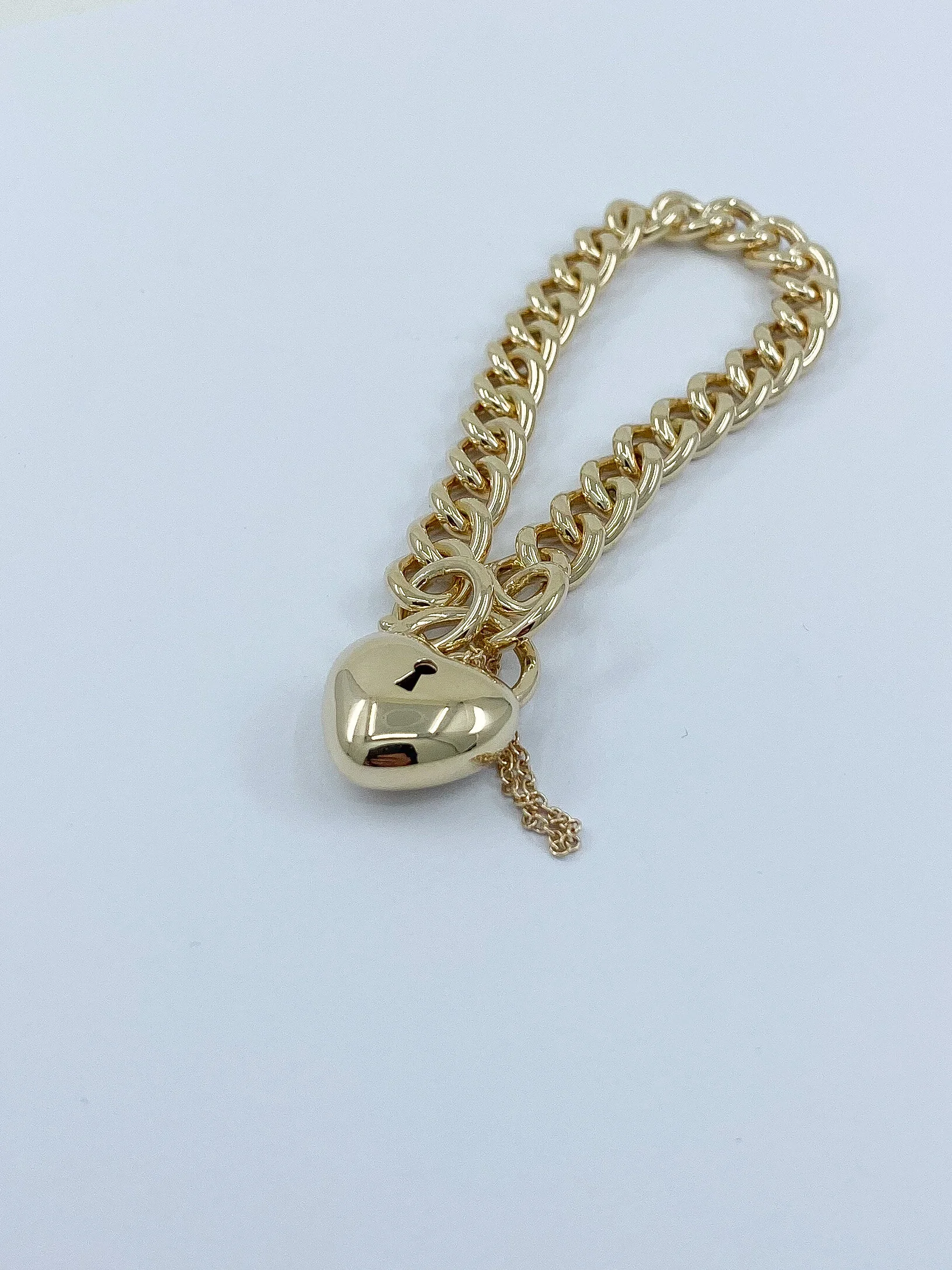 DF334455-BB12-47F5-A120-948EF87CA11E