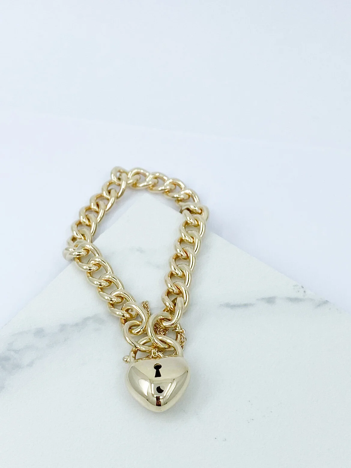 A459ECB1-366F-4817-88CE-C8D34FB62945