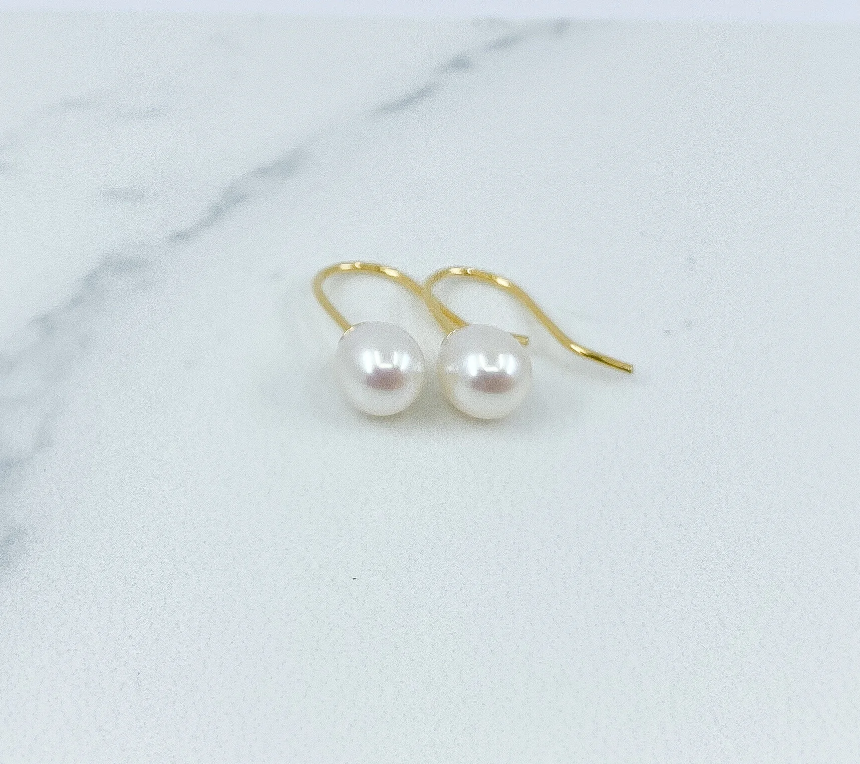 D5097C4A-067A-44E2-83F5-774D7E6C23EF