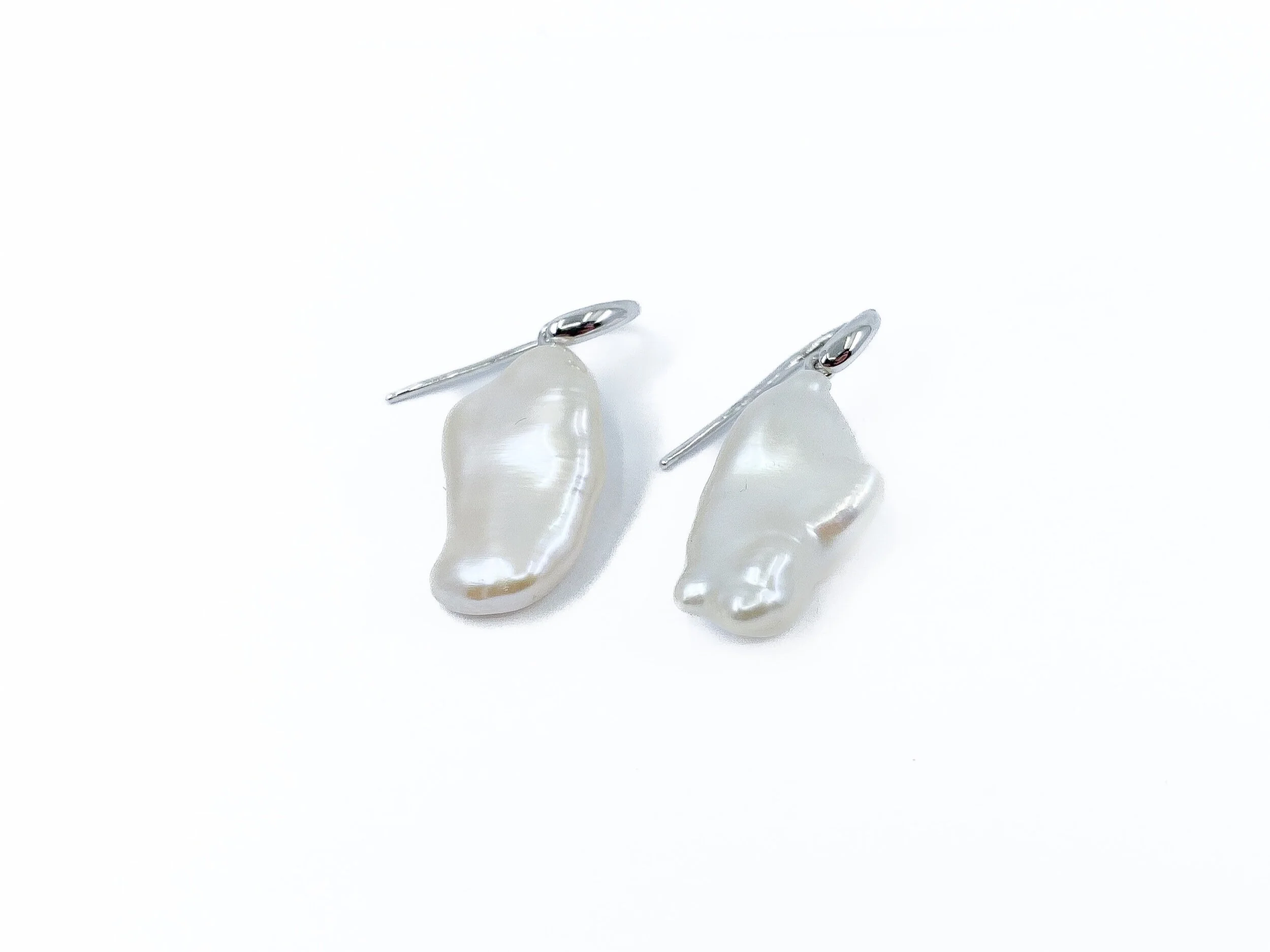 A0AE3C8A-4FB7-4E79-A0F5-8F3A3404CE8A