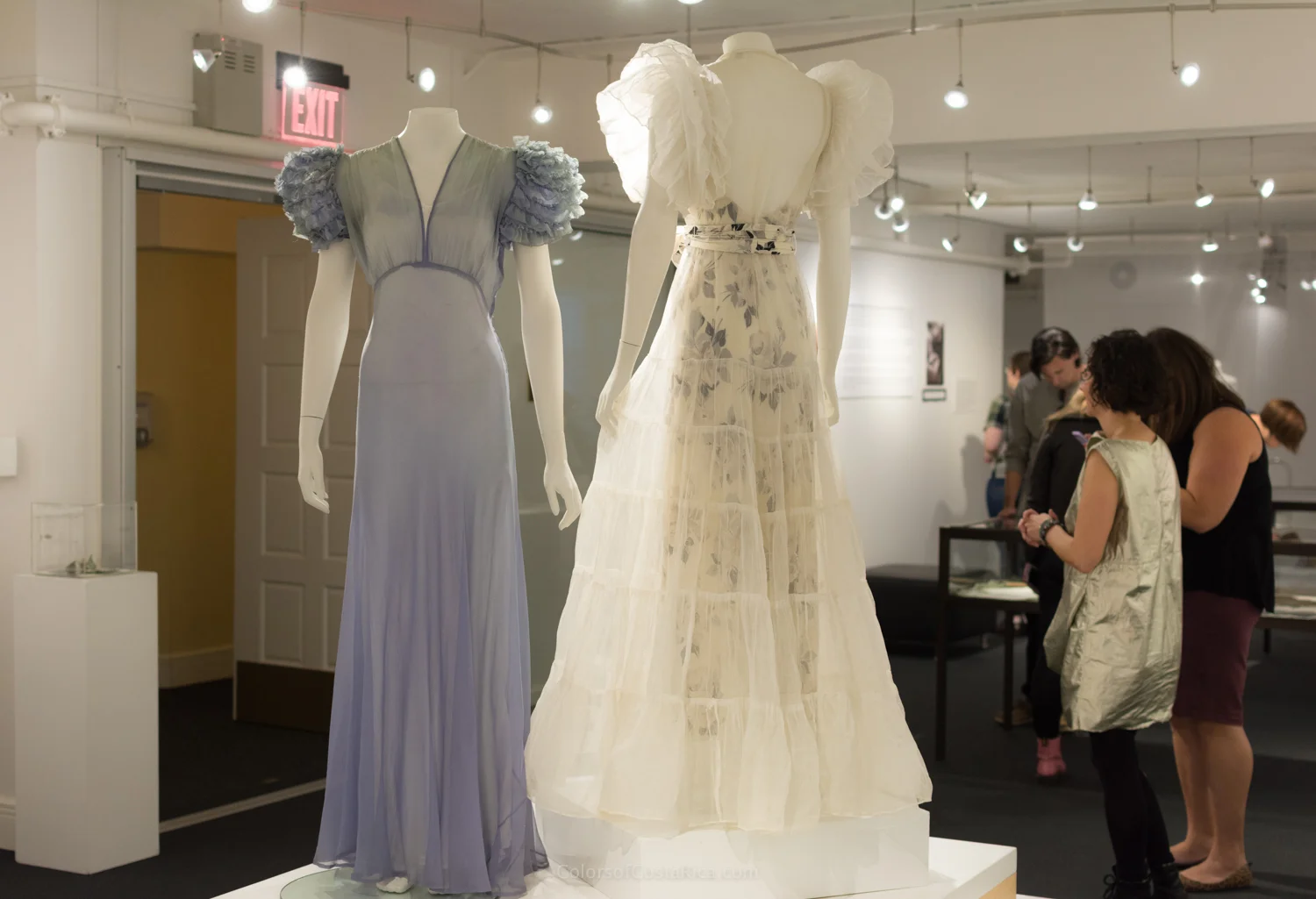 letty lynton dress designer Joan modeling a stunning Adrian creation featured in Letty Lynton 1932 :  r/JoanCrawford