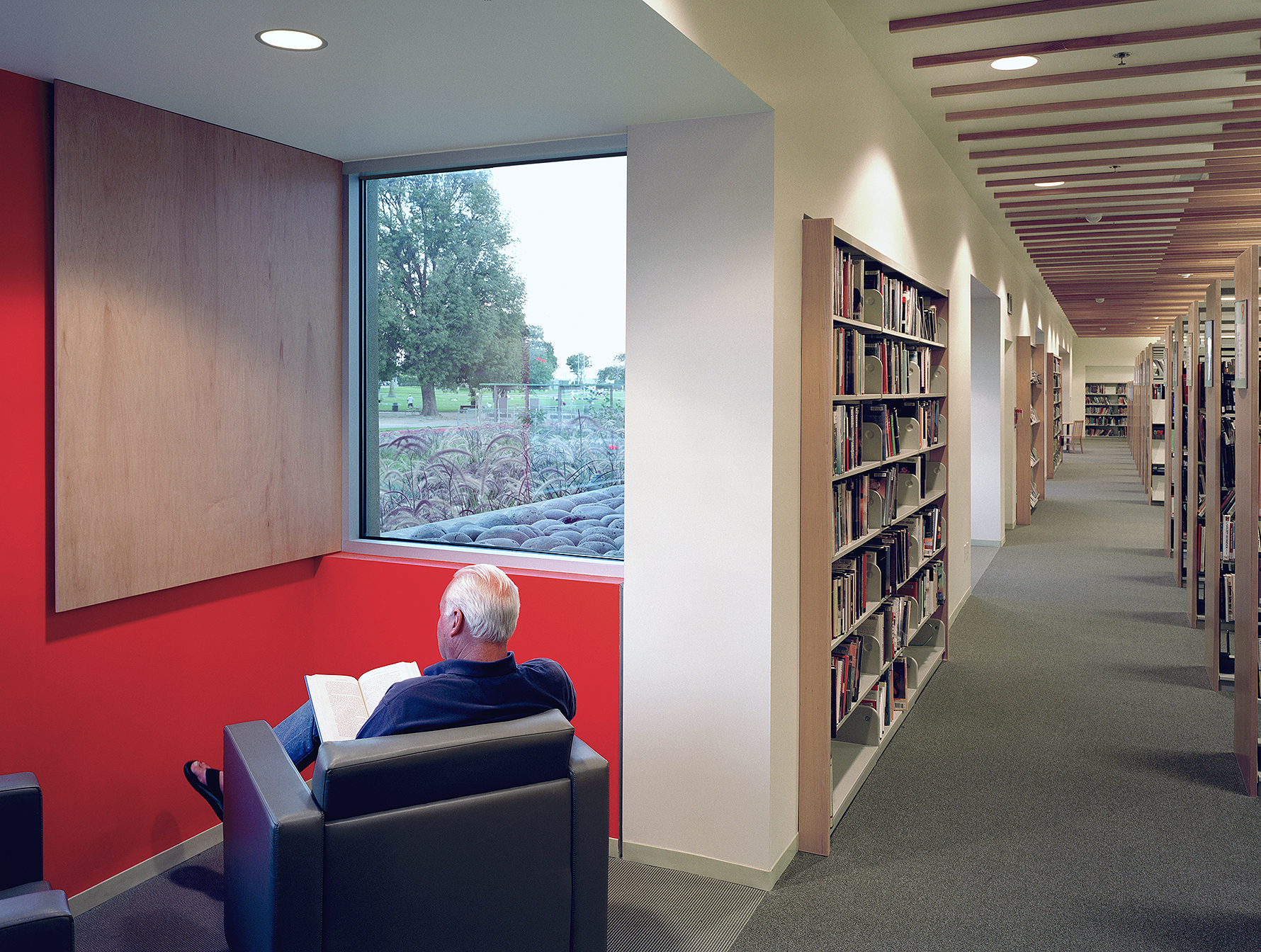 08-Lib-west_lib_int_alcove_hi.jpg