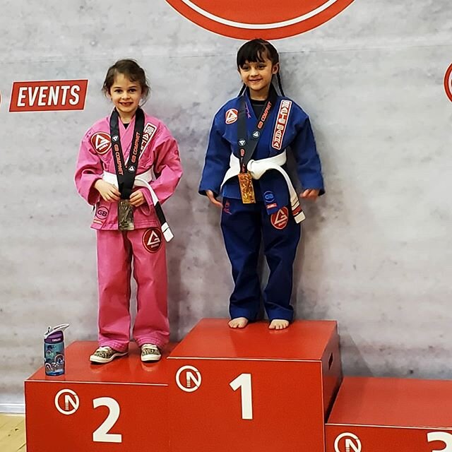 Congratulations to Nicole Ryan with a Silver medal in her first tournament. #gblosalamos #graciebarra  #bjj @santafeninja @mustang_jitz