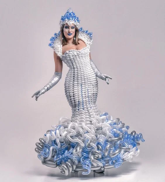ice queen full.jpg