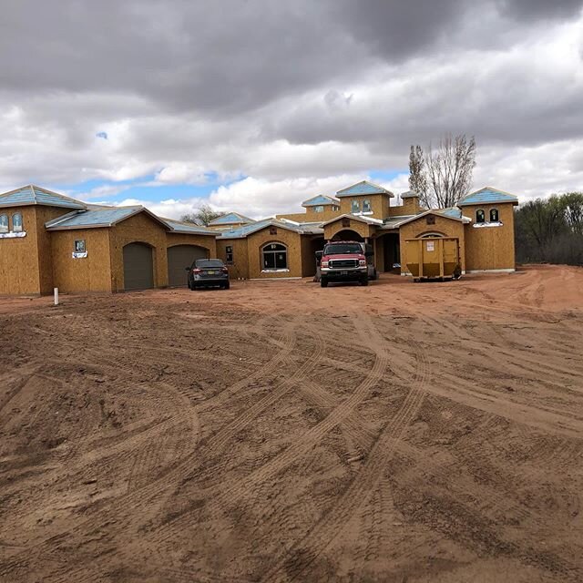 Here is a quick tour and some pics of this home in the North Valley. It&rsquo;s moving along.