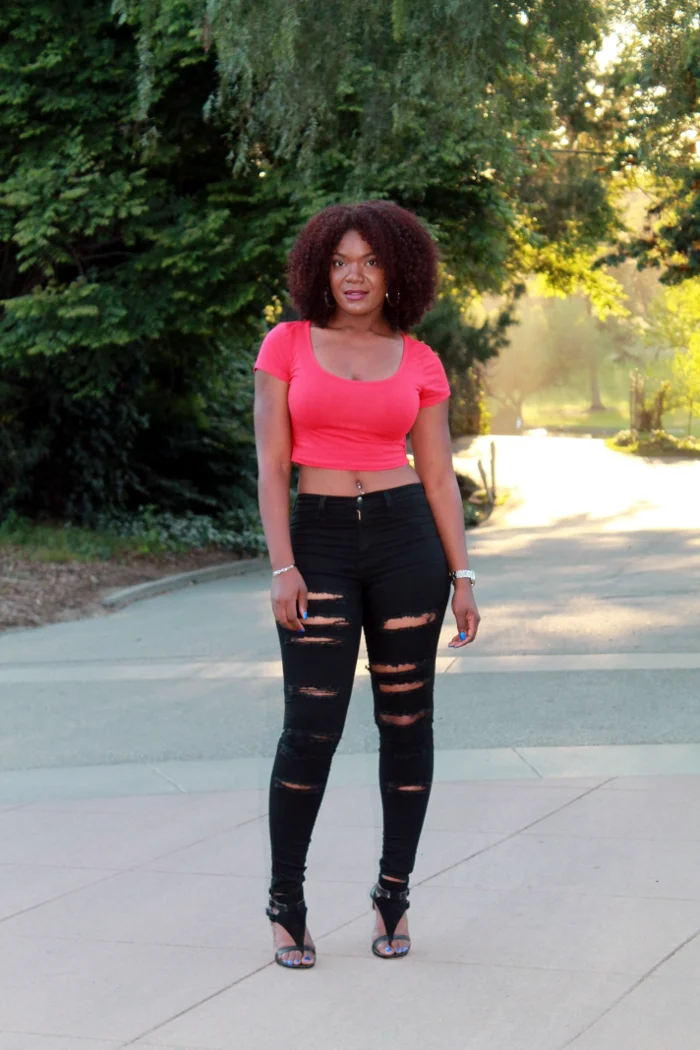 High-waist-jeans-crop-top-natural-hair-curl-3.jpg