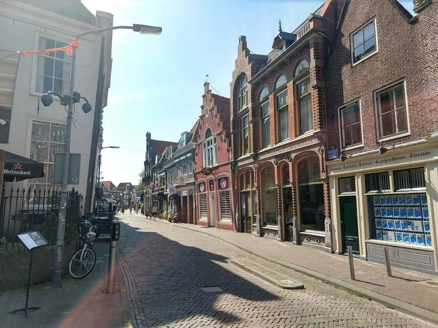 Just outside Het Huis Verloren, the venue we played in Hoorn.