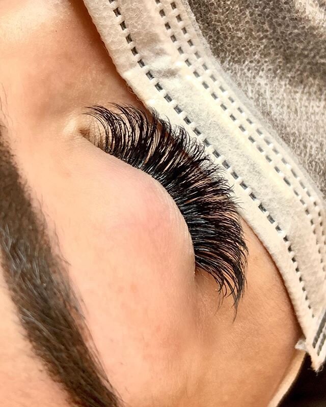 Long and Fluffy 💕
Remember to clean your lashes for better retention! Don&rsquo;t be afraid to wash them and get them wet! 
Oil and dirt build up usually causes lashes to fall out faster 😣

Come in for a refill every 3 weeks to keep them filled 💖