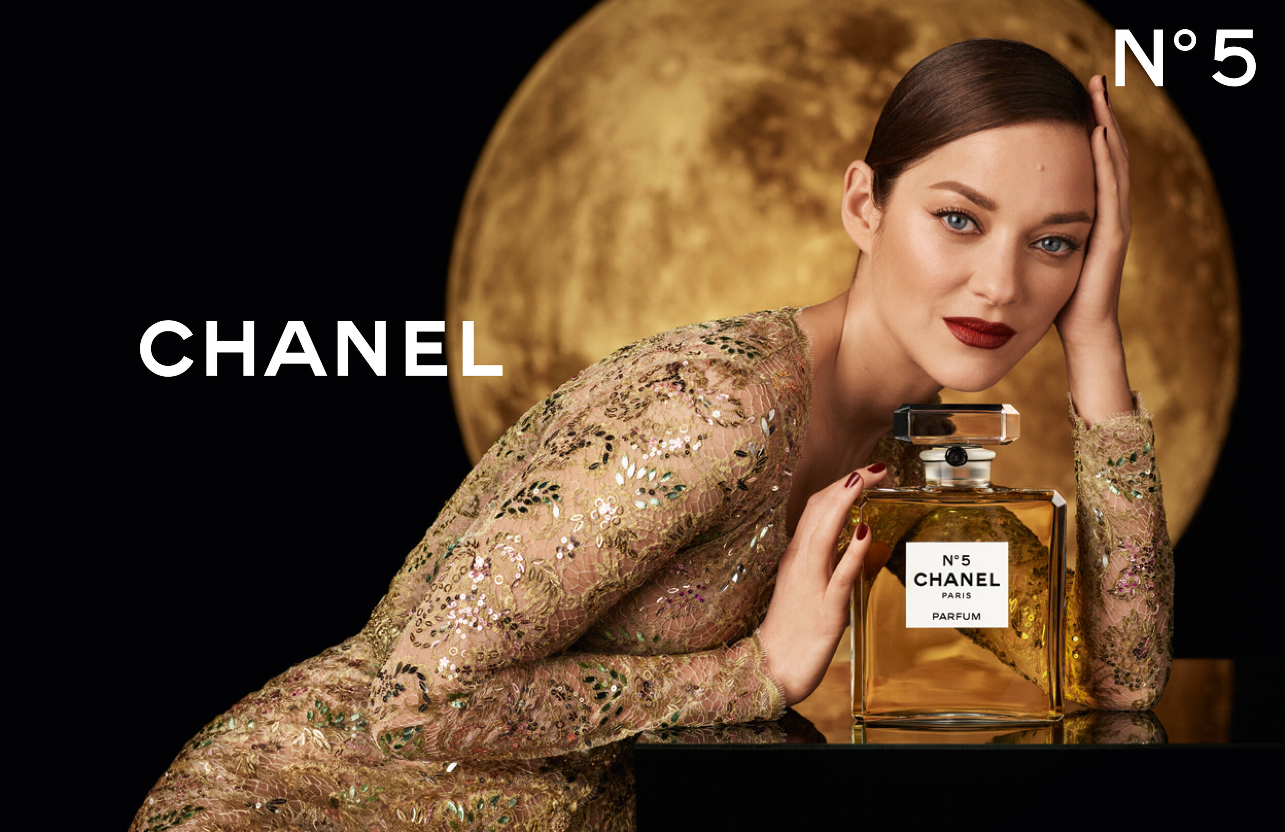 Chanel Nº5 2020/2021 campaign starring Marion Cotillard, photographed by Steven Meisel