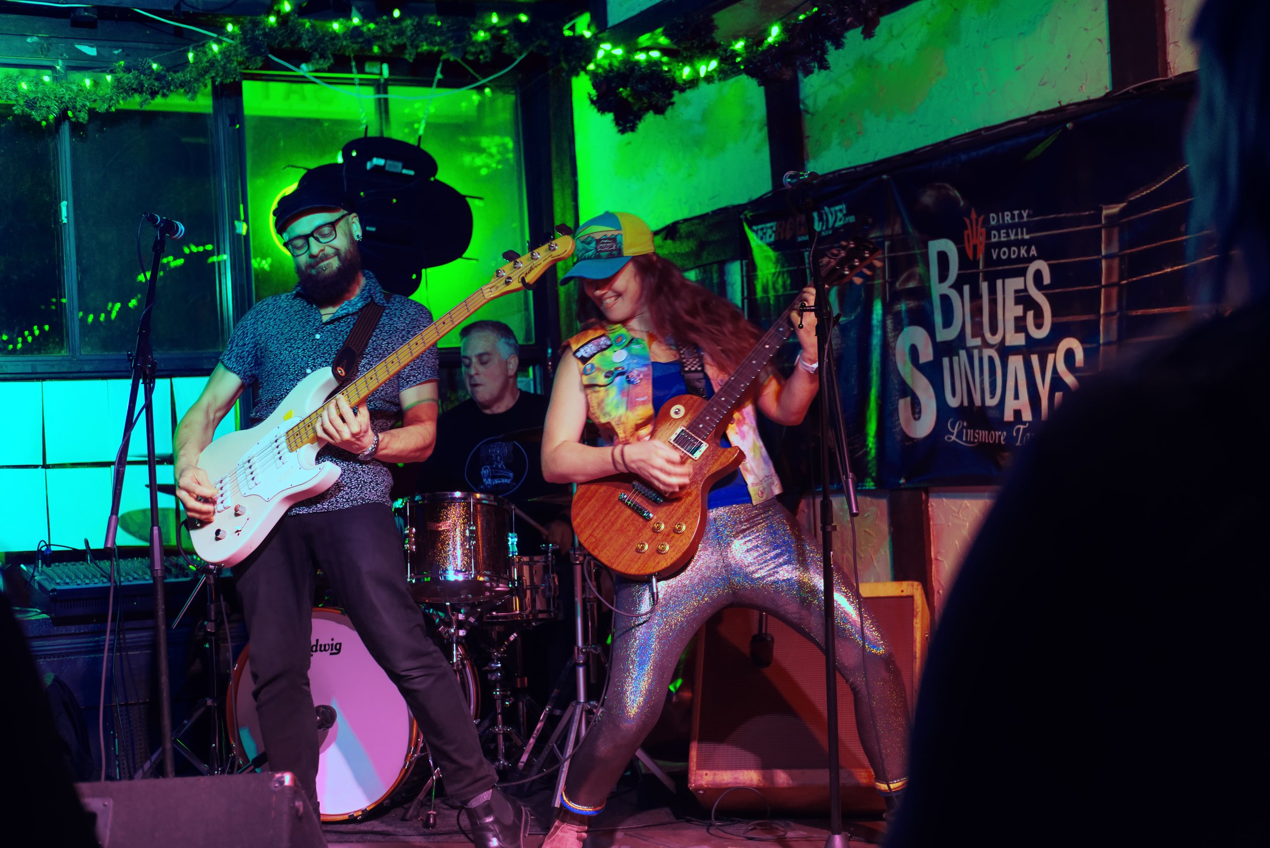 Mip Power Trio + Pamela White