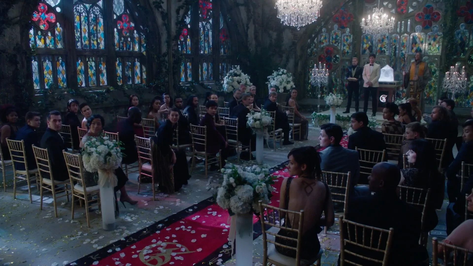 Shadowhunters112-17.jpg