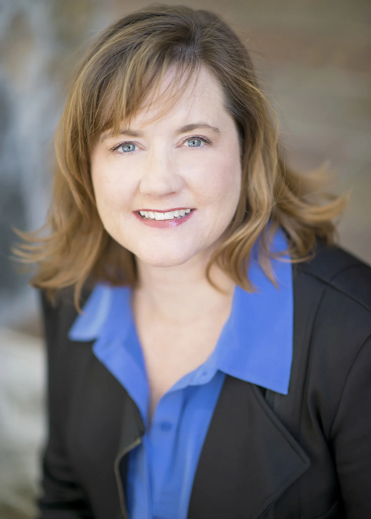 Marijke Annis Headshot 2015 72dpi.jpg