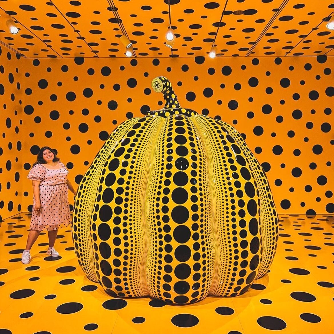 The best kind of pumpkin it&rsquo;s a #yayoikusama.

🏛 @hirshhorn 
📷 @artworldnyc 
🏷 Tag #gurlmuseumday to be featured.