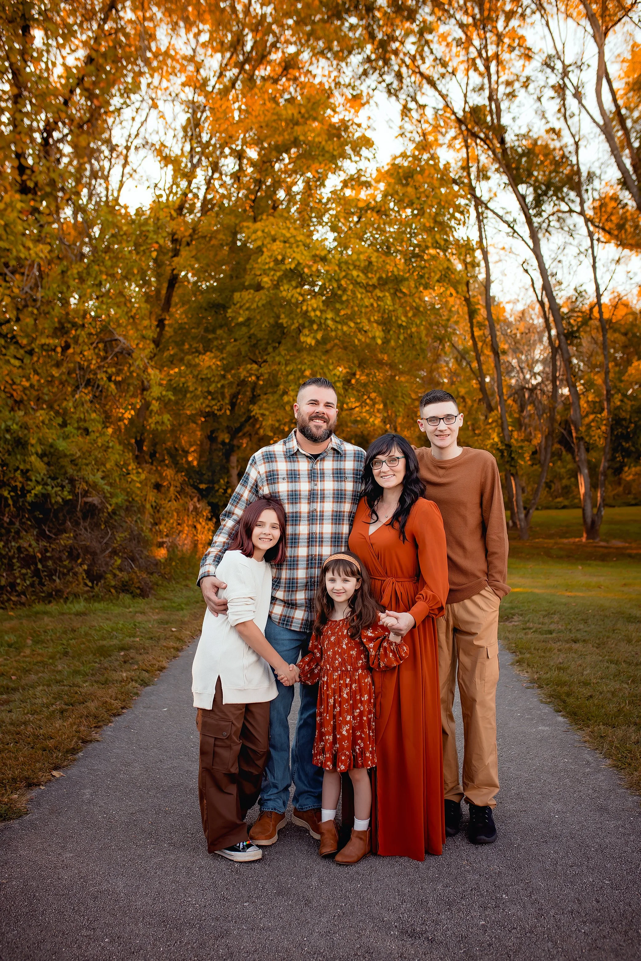 Family of Jessica Gaines of Chasing Sammi Photography photographed in Springfield Missouri