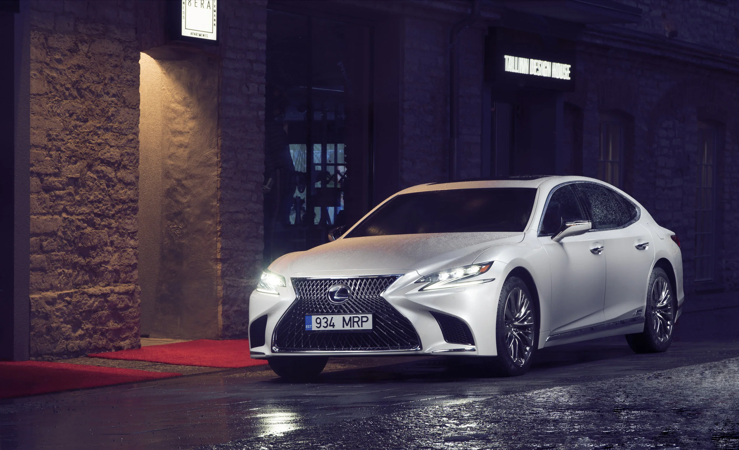 Lexus LS500