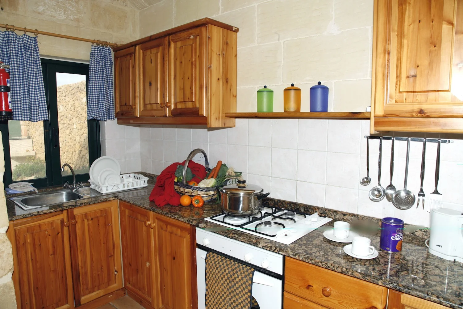 Fully equipped kitchen
