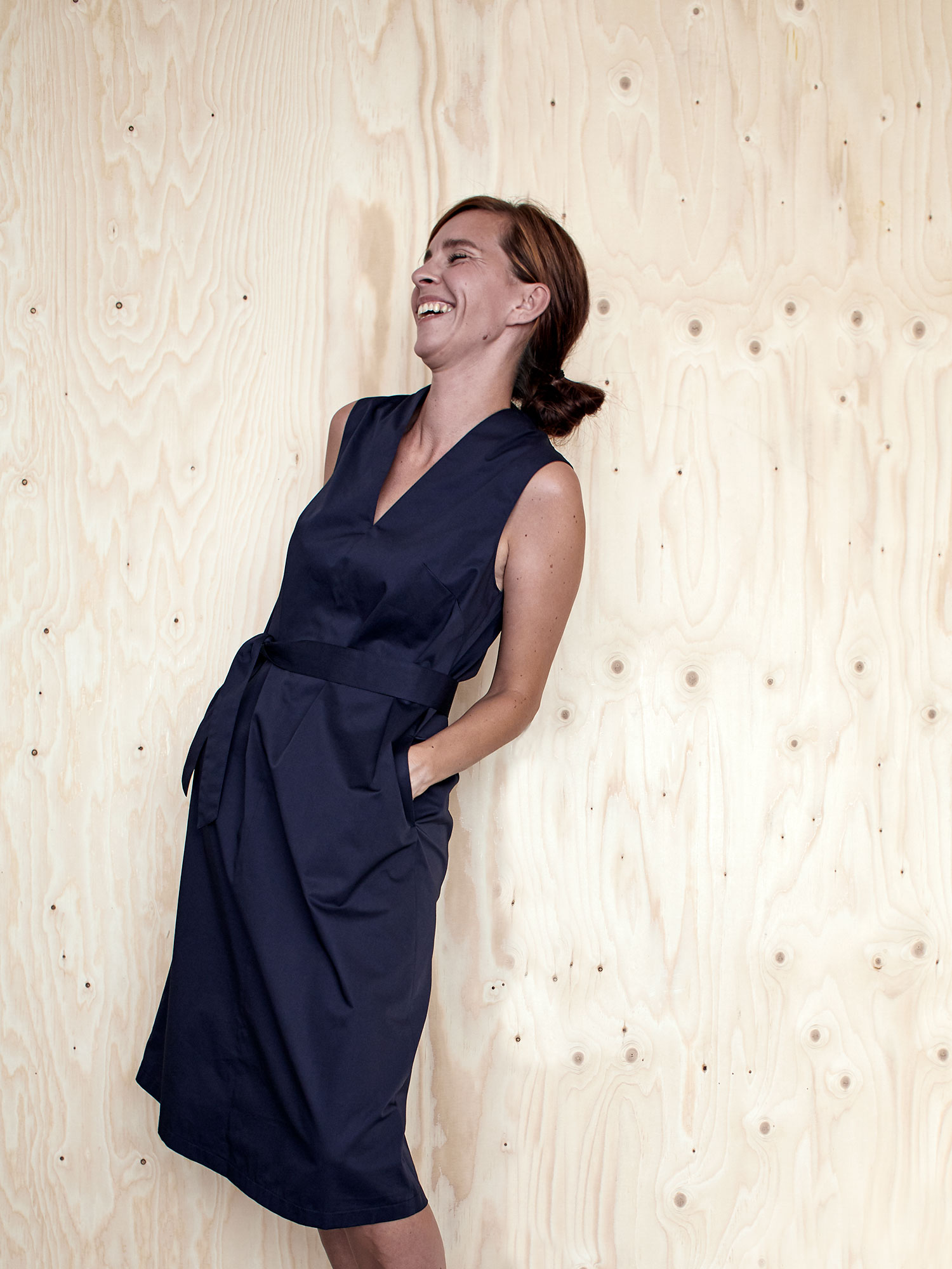 theassemblyline_v-neck_dress7.jpg