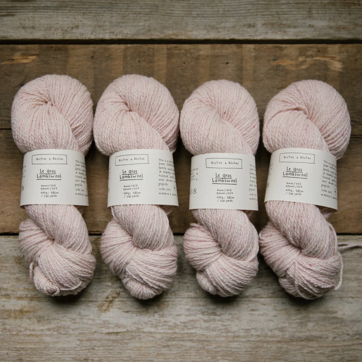 legros_lambswool_verylightpink_bichesetbuches.jpg