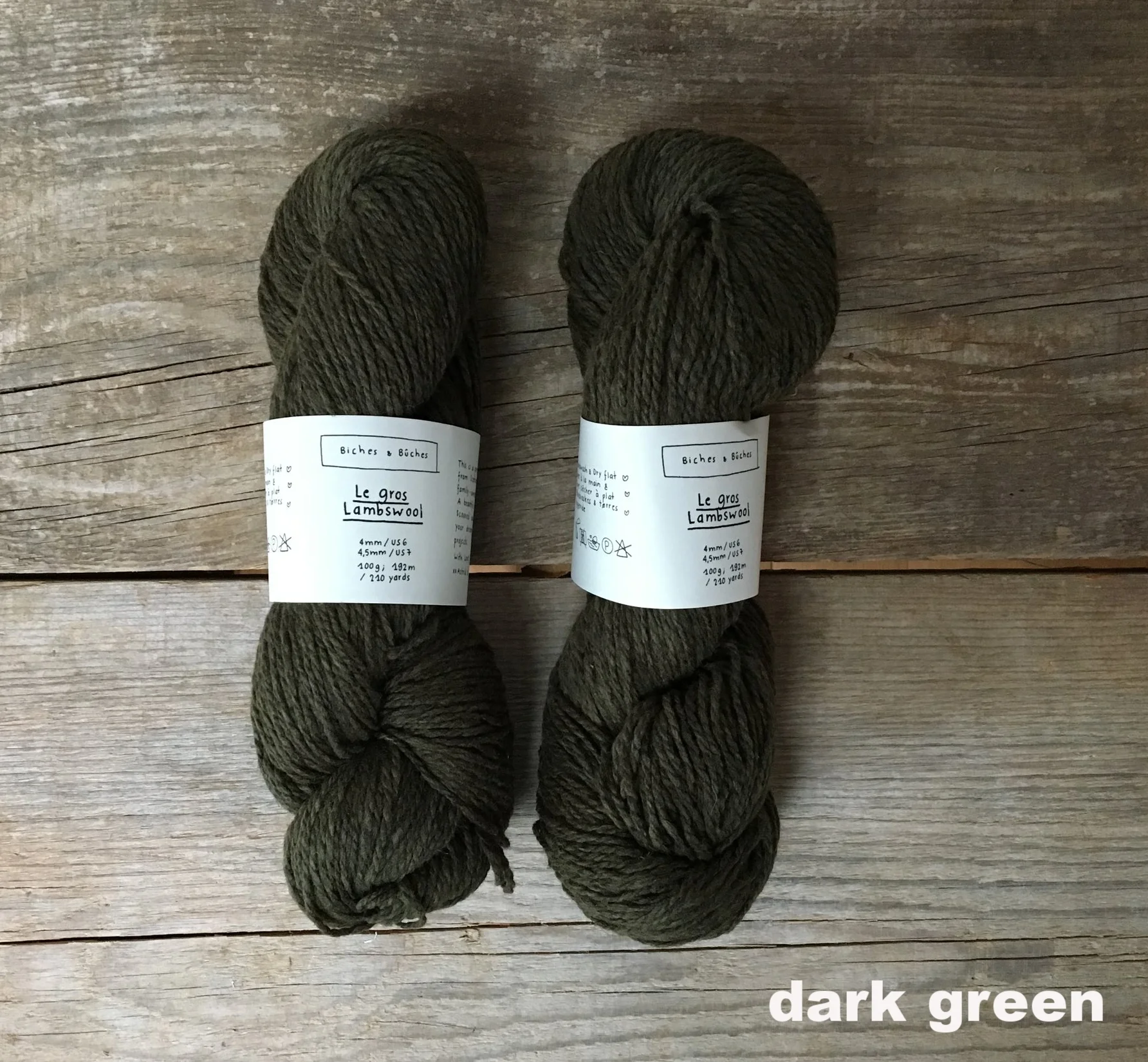 darkgreen_bichesetbuches_legros_lambswool.jpg