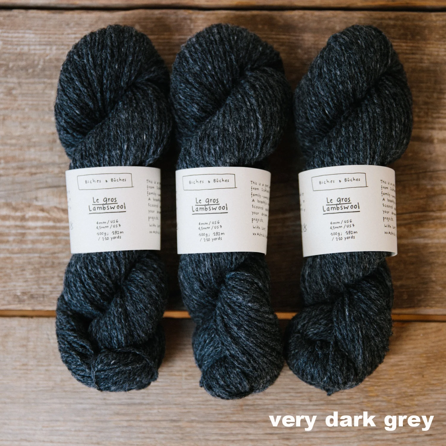 darkgrey_bichesetbuches_legroslambswool.jpg