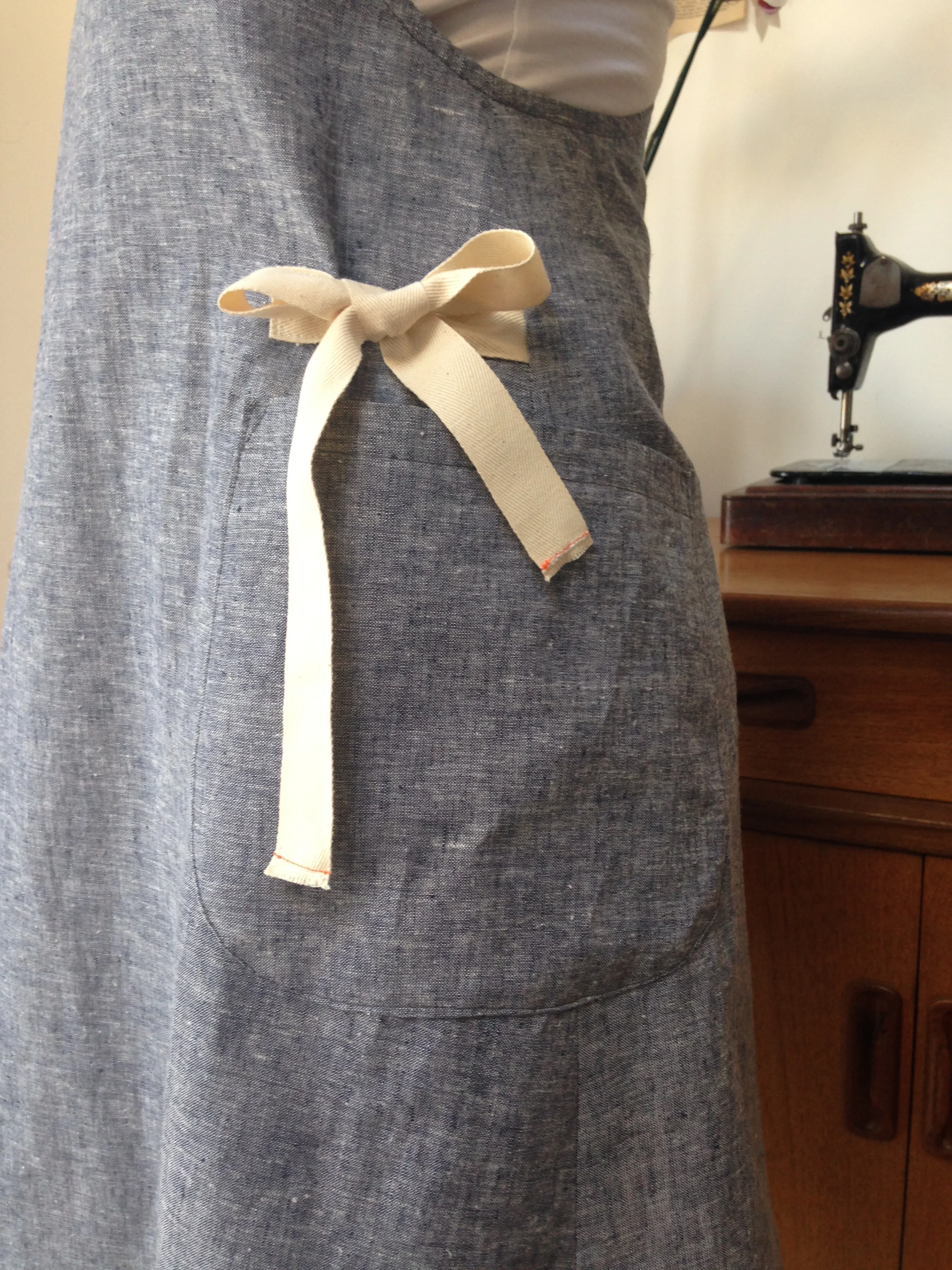 MAVEN PATTERNS_MARIA APRON 3.JPG