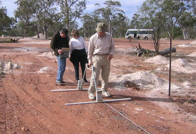 Members of the expedition during the field workings with the GROT 10 GPR. In the foreground is the lead scientist Doctor of Physical-Mathematical Sciences A.E. Reznikov.