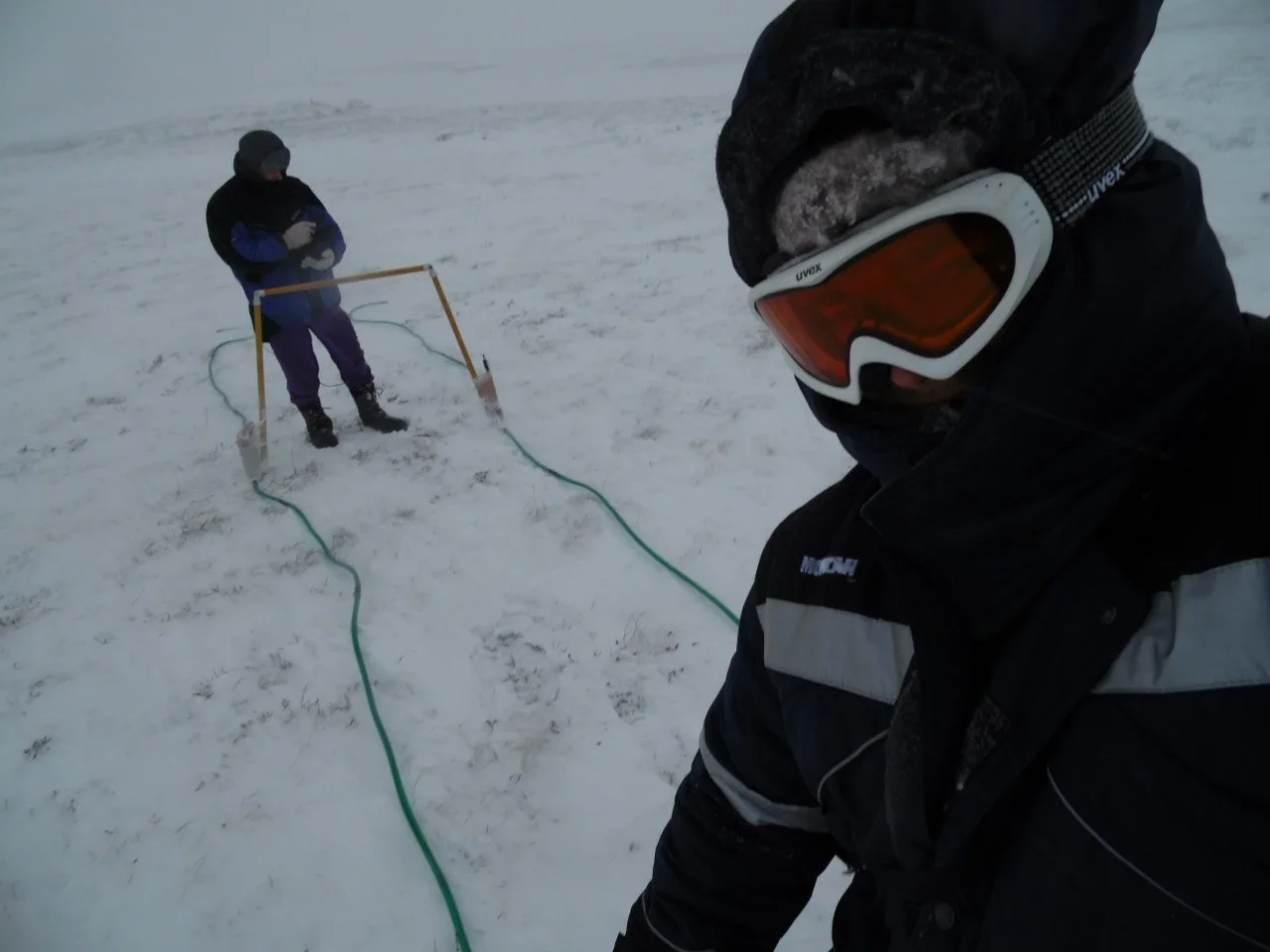 Fig. 2. GPR scanning on the surface of the crater with 12 and 10 meter long antennas.