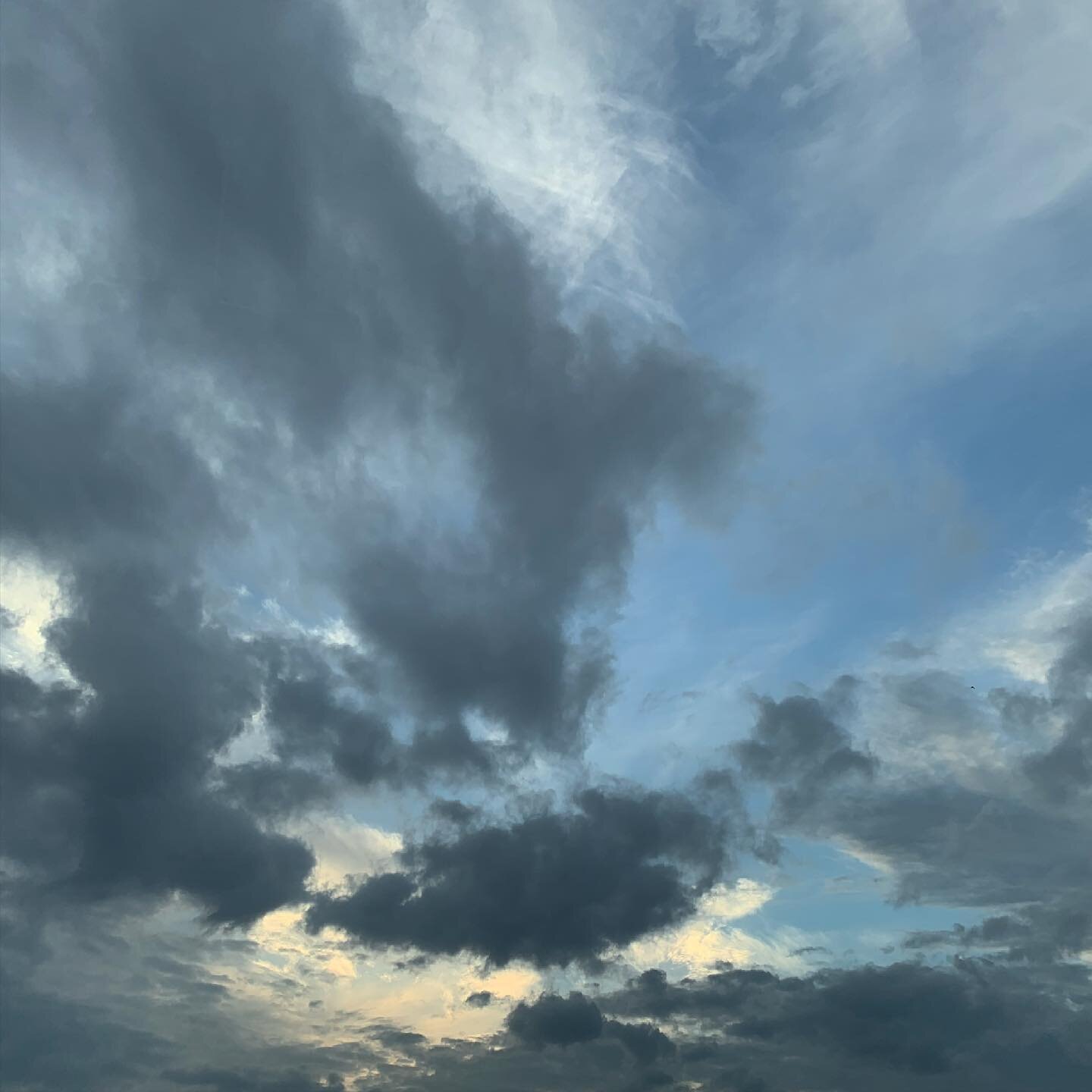 More cloud inspiration last night!!

#naomcdowellart #nature #londonartist #oilpaint #oiloncanvas #oilpainting #colour #abstractpainting #cornwall #contemporaryart #landscapeart #landscapepainting #devon #instaart #instaartist #artofinstagram #galler