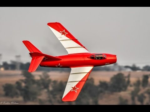 Big RED Turbine Mig 15 at the IRF Fun Fly Day (720HD)