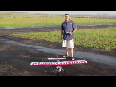Johan Notnagel Maidens his 46 size Nitro Wasp Trainer