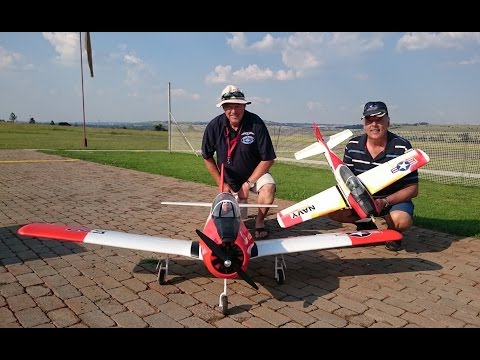 T28 Big/Small flying together at IRF - 2017 (720HD)