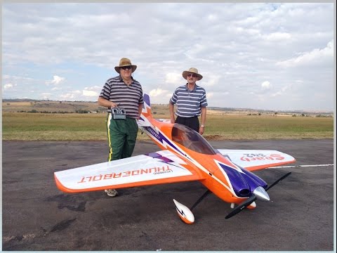 Maiden Flight of a Huge 40% 170cc SBACH 342 at IRF (720HD)