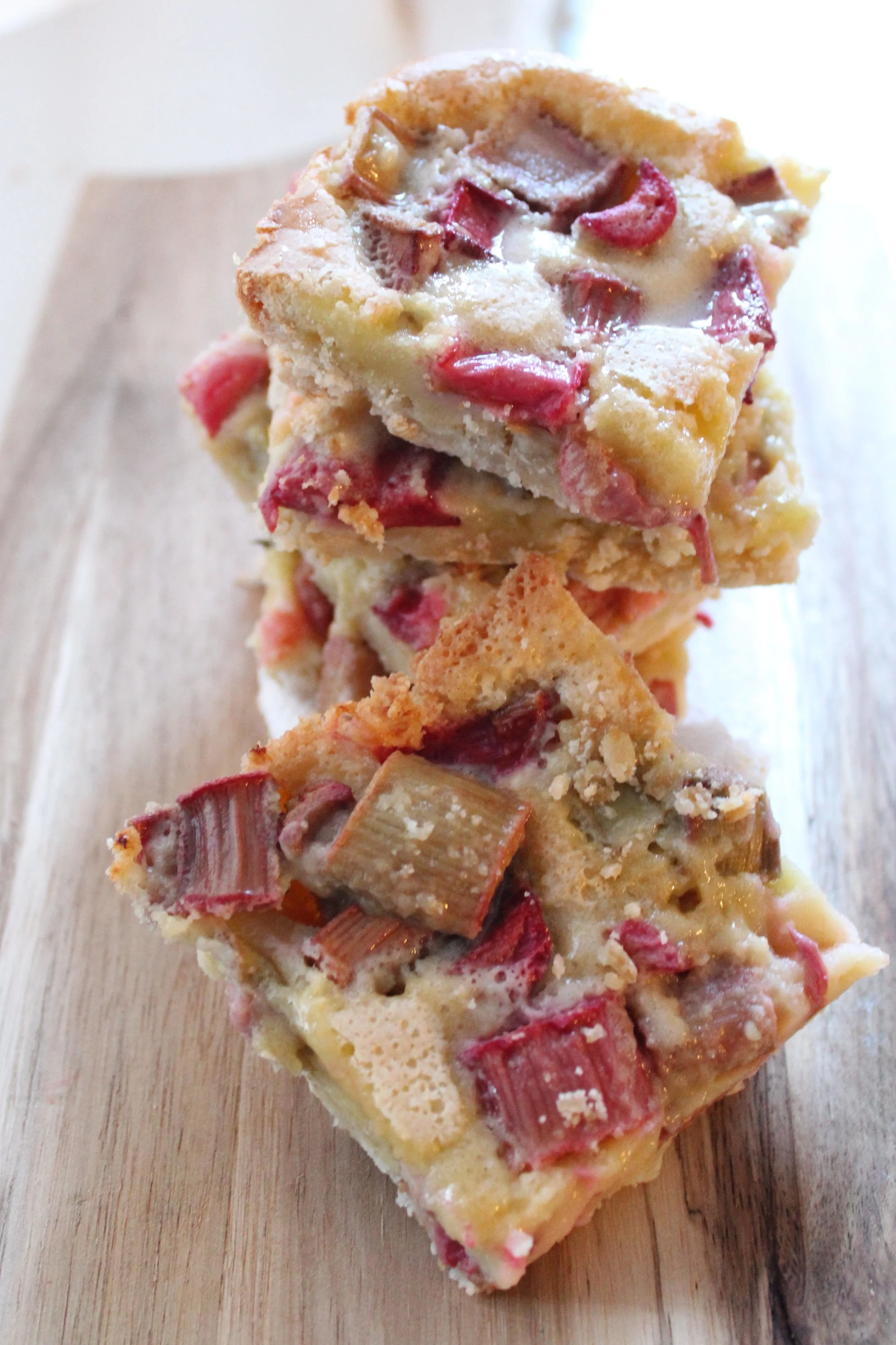 Rhubarb+Bars+2.jpg