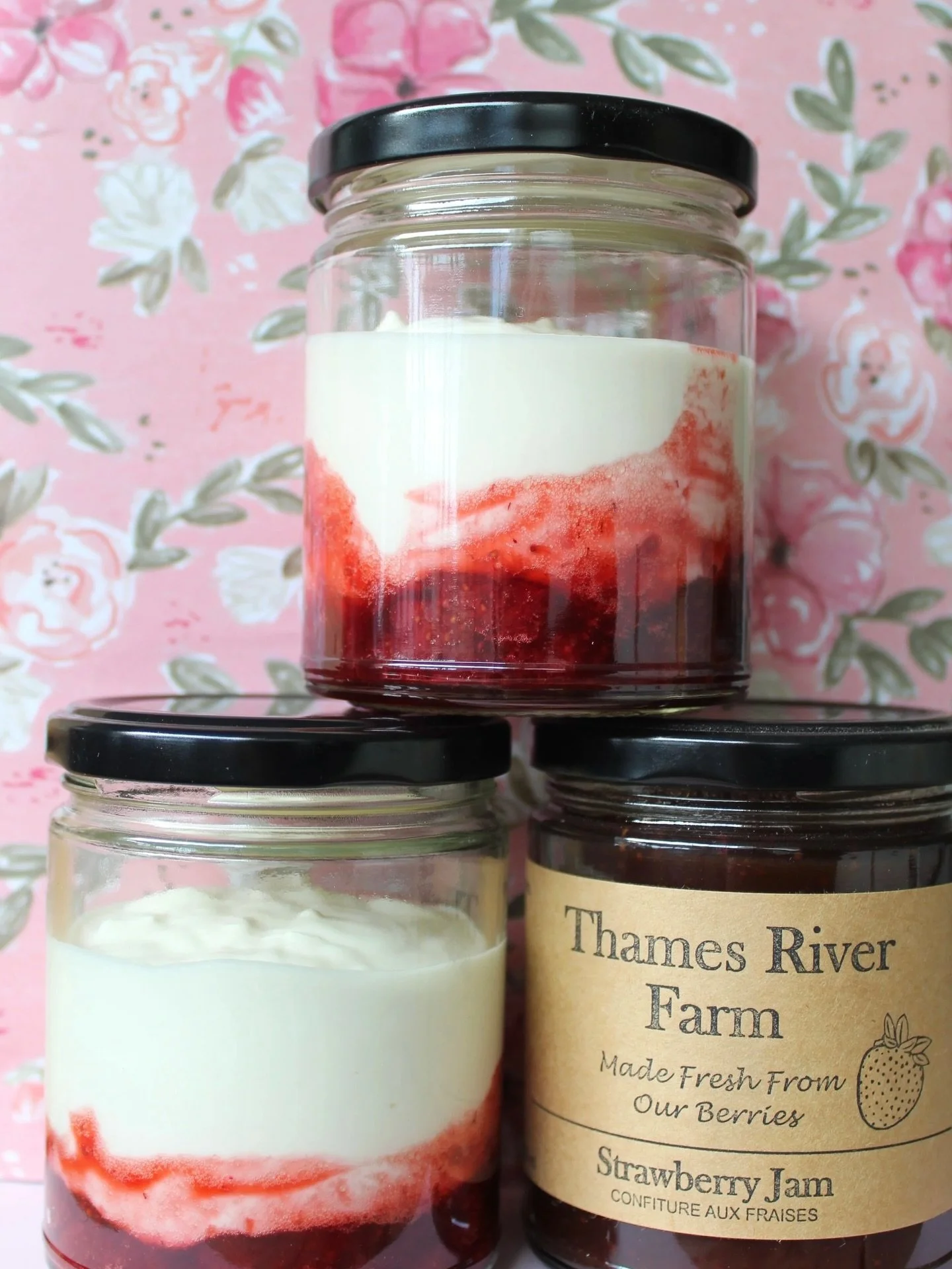 Check out our latest recipe share &mdash; DIY Fruit-on-the-Bottom Yogurt Cups 🍓 

In just 10 minutes you can prep the cutest and most delicious grab and go snack or breakfast. Head to our website for all the details! Or comment &ldquo;yogurt&rdquo; 