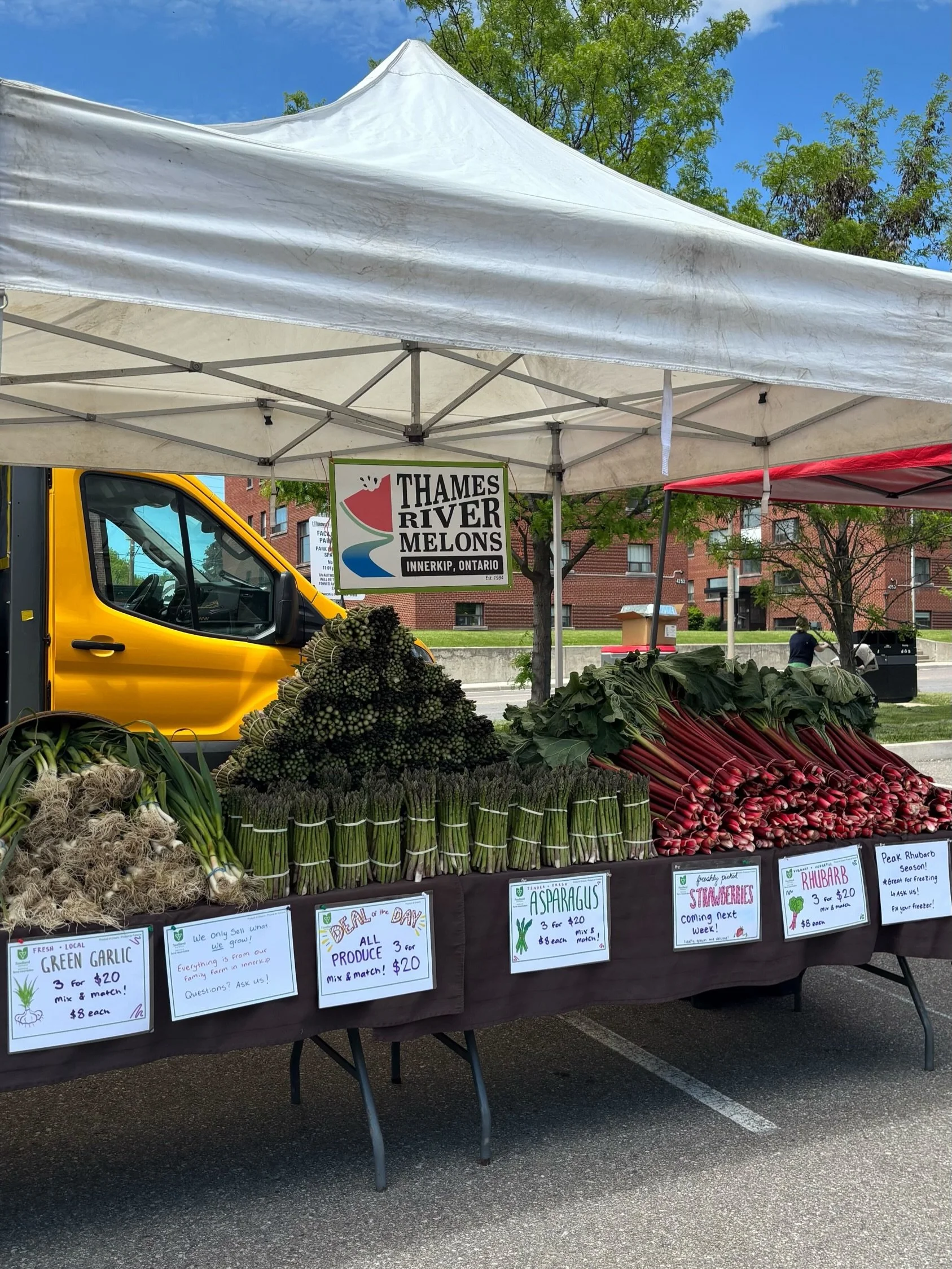 Farmers&rsquo; markets are our favourite places to be on a beautiful Saturday morning! ☀️ Pop by your neighbourhood location and stock up on farm fresh produce, preserves, and pies. As always, we only sell what we make, bake, and grow ourselves! 💚
