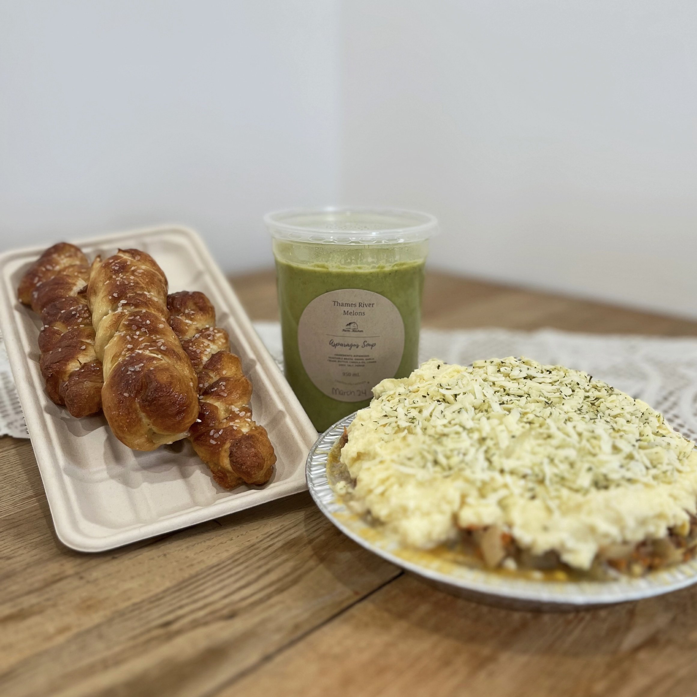 Lunch Bundle: Spring Delivery